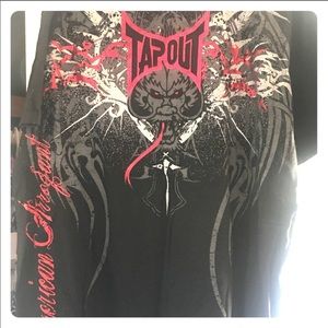 Men’s tapout shirt